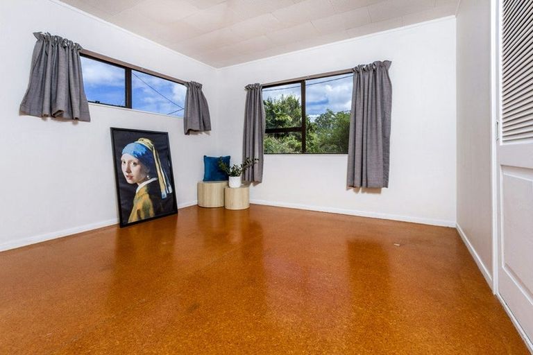 Photo of property in 1/65 Stanley Road, Glenfield, Auckland, 0629