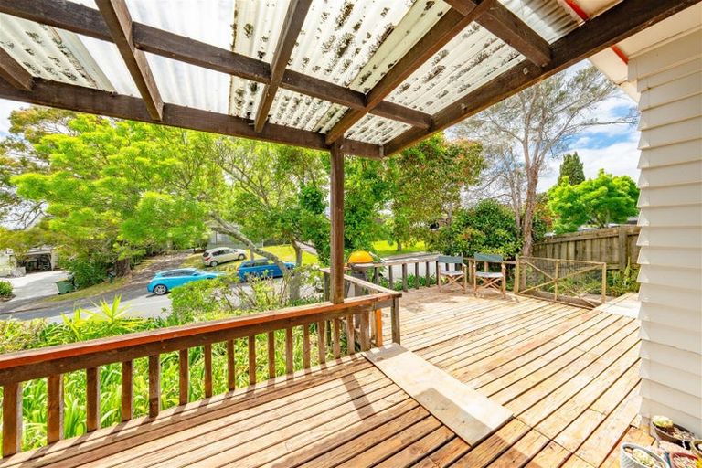 Photo of property in 31 Takapu Street, Henderson, Auckland, 0612