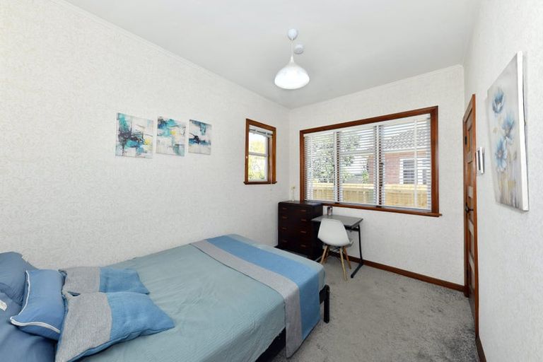 Photo of property in 194 Blenheim Road, Riccarton, Christchurch, 8041