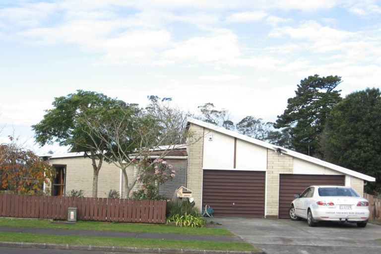 Photo of property in 108 Carnoustie Drive, Wattle Downs, Auckland, 2103
