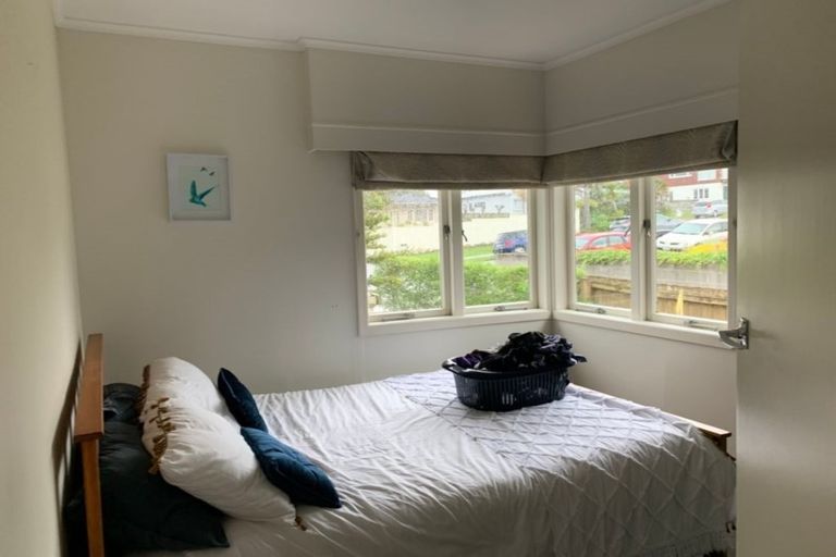 Photo of property in 1/1 Quebec Road, Milford, Auckland, 0620