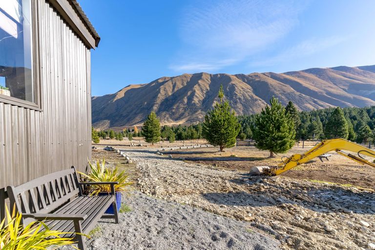 Photo of property in 64 Flanagan Lane, Ben Ohau, Twizel, 7999