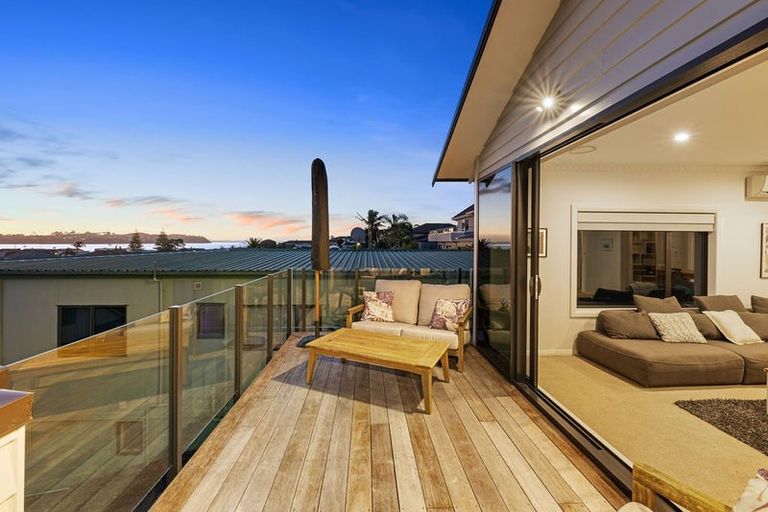 Photo of property in 22 Morrow Avenue, Bucklands Beach, Auckland, 2012