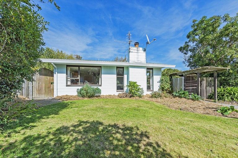 Photo of property in 14 Taiaroa Place, Southbridge, 7602