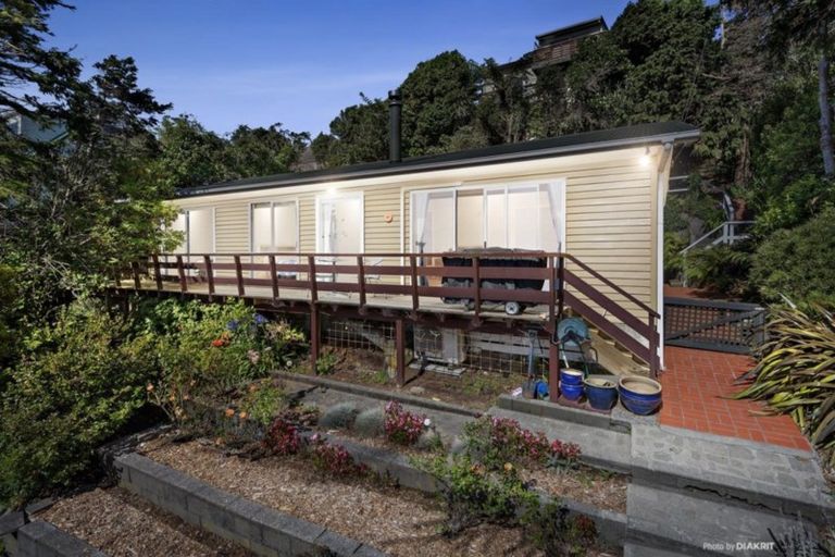 Photo of property in 22 Sheridan Terrace, Johnsonville, Wellington, 6037