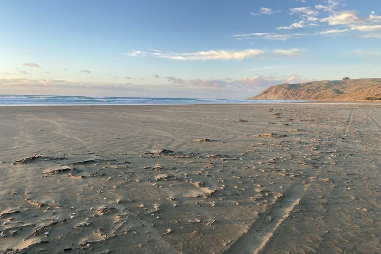 Photo of property in 13 Te Paerahi Road, Porangahau, 4293