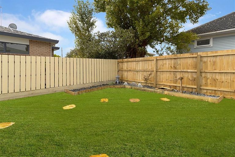 Photo of property in 14a Pooks Road, Ranui, Auckland, 0612