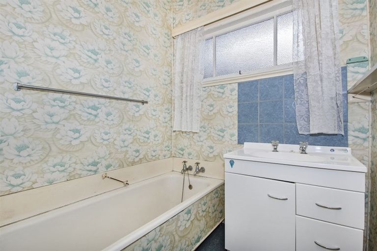 Photo of property in 25 Anzac Road, Morningside, Whangarei, 0110