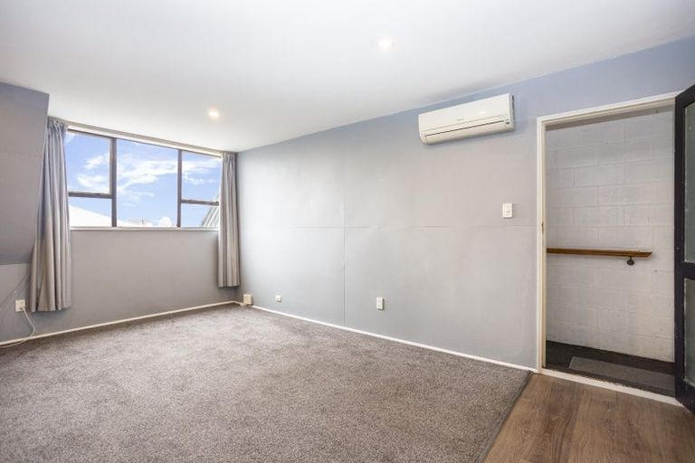 Photo of property in 3/43 Brockworth Place, Riccarton, Christchurch, 8011