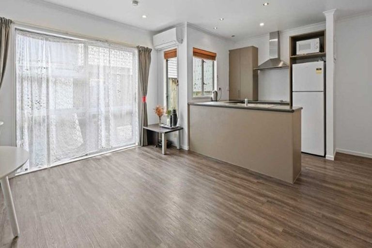 Photo of property in 12b Cameron Road, Hamilton East, Hamilton, 3216