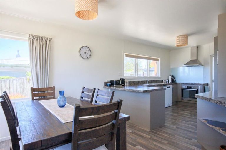 Photo of property in 5 Porikapa Road, Owhata, Rotorua, 3010