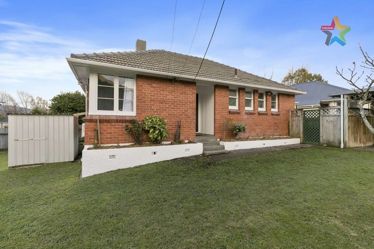 Photo of property in 193 Waddington Drive, Naenae, Lower Hutt, 5011