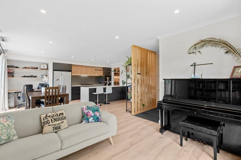 Photo of property in 52 Country Palms Drive, Halswell, Christchurch, 8025