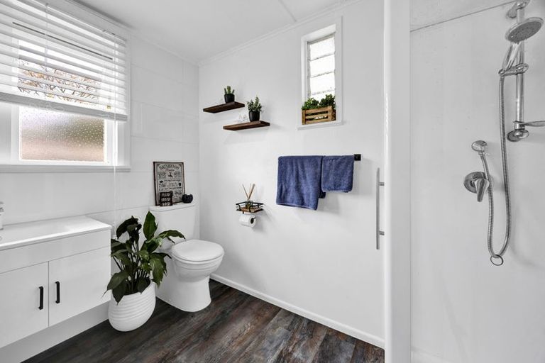 Photo of property in 41 Mahoe Street, Inglewood, 4330