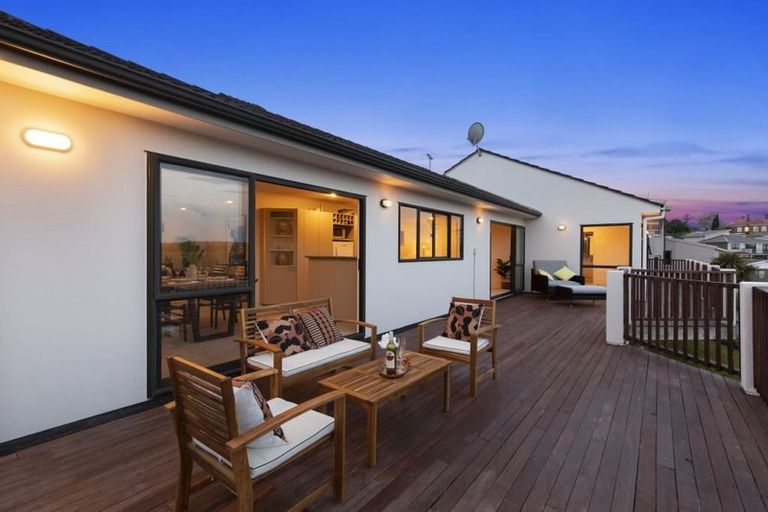 Photo of property in 44 Bannings Way, Hobsonville, Auckland, 0618