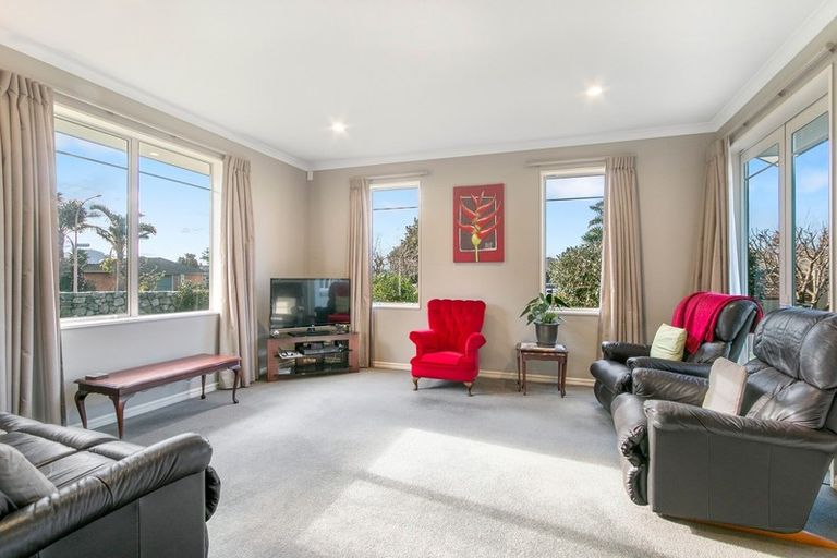 Photo of property in 2 Longmynd Drive, Katikati, 3129