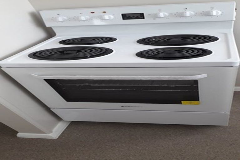 Photo of property in 24 Larsen Street, Otara, Auckland, 2025