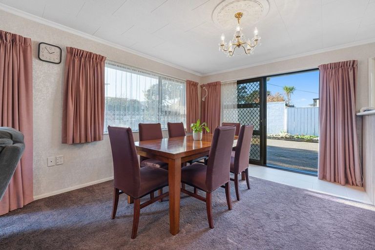 Photo of property in 1/27 Whiteley Street, Moturoa, New Plymouth, 4310