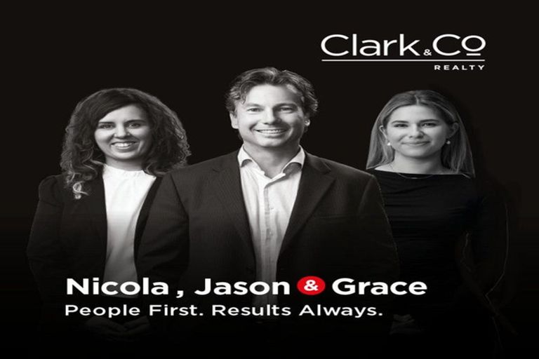 Photo of property in 44 Kahurangi Heights, Aotea, Porirua, 5024