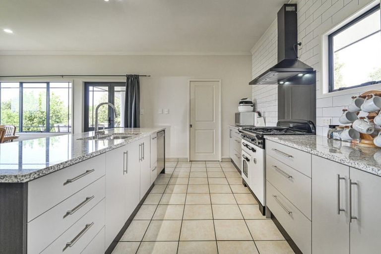 Photo of property in 40 Wheatley Road, Waiohiki, Napier, 4183