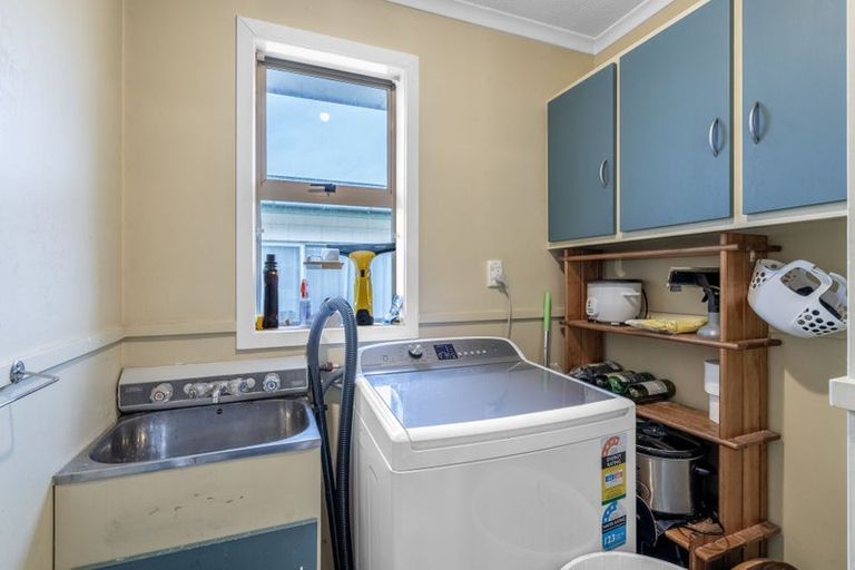 Photo of property in 17 Regent Street, Newfield, Invercargill, 9812