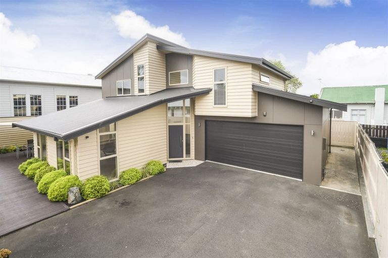 Photo of property in 394 College Street, Hokowhitu, Palmerston North, 4410