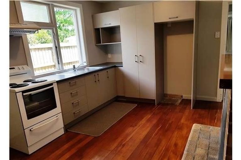 Photo of property in 2/27 Devonport Lane, St Albans, Christchurch, 8014