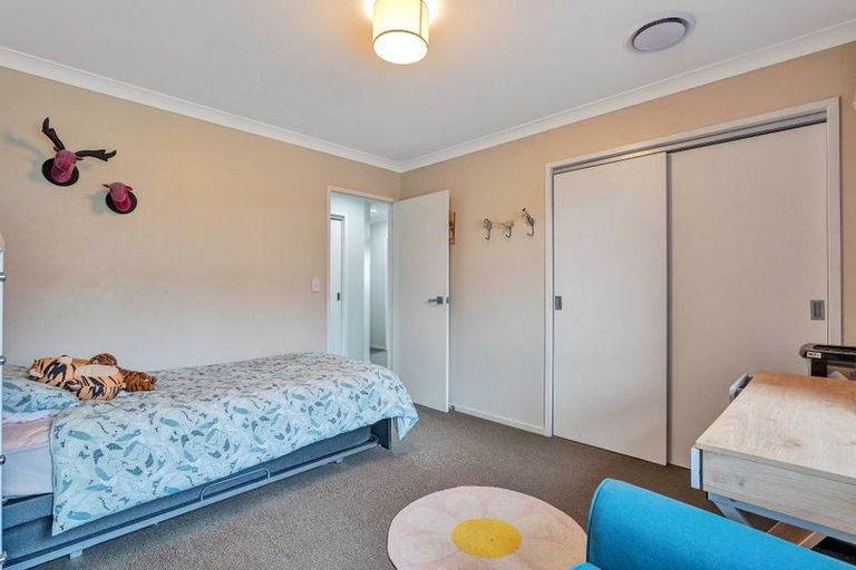 Photo of property in 4 Larlin Drive, Hawera, 4675