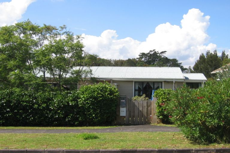 Photo of property in 39 Queen Mary Avenue, New Lynn, Auckland, 0600