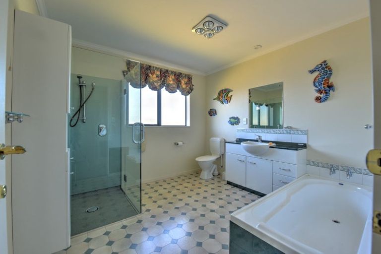 Photo of property in 37 Manse Street, Edendale, 9825