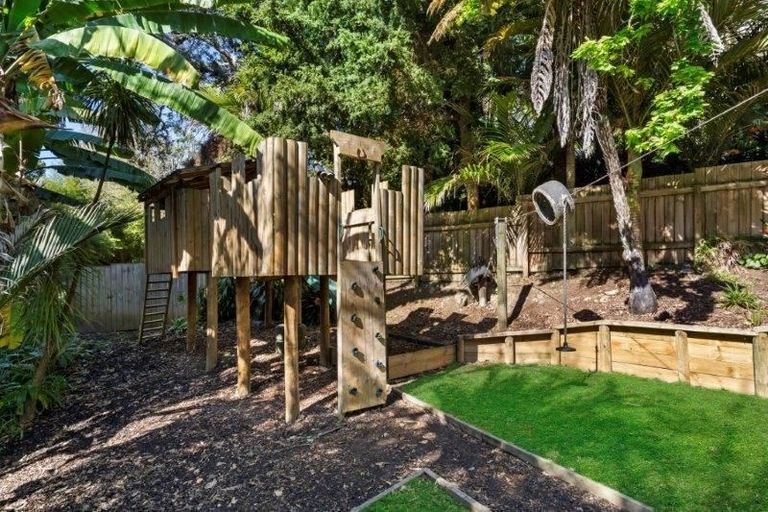 Photo of property in 11 Judges Bay Road, Parnell, Auckland, 1052