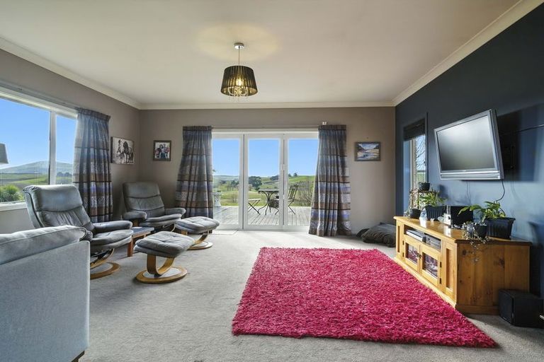 Photo of property in 215 Flag Swamp Road, Waikouaiti, 9472