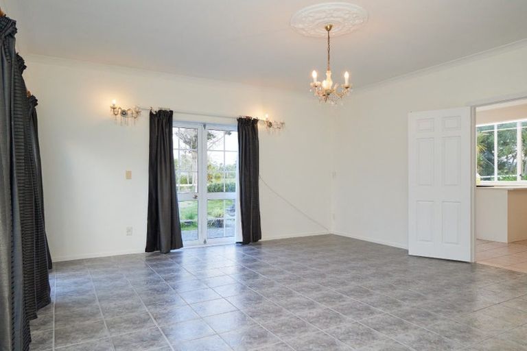 Photo of property in 150 Nixon Road, Taupaki, Henderson, 0782