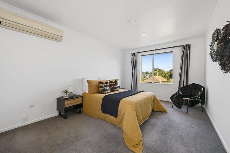 Photo of property in 19 Miro Street, Eastbourne, Lower Hutt, 5013