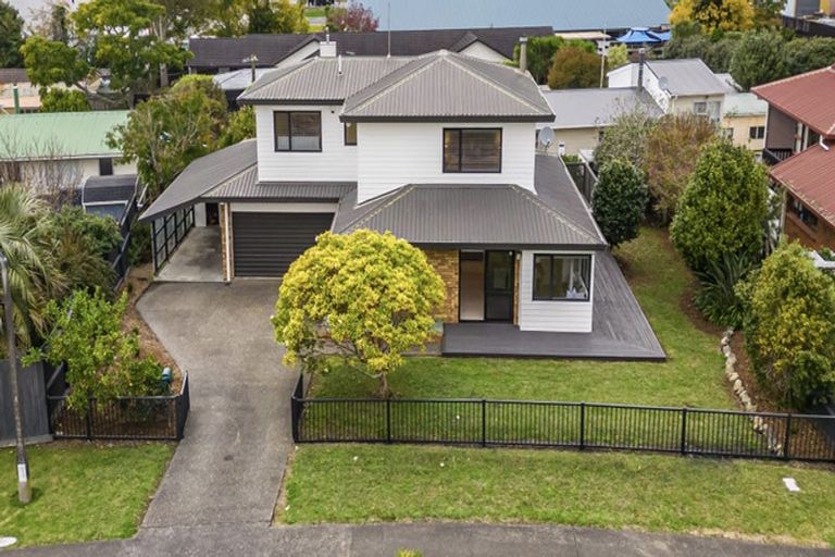 Photo of property in 5 Merlot Heights, Huapai, Kumeu, 0810