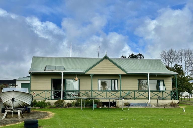 Photo of property in 9 Ahipara Road, Ahipara, Kaitaia, 0481