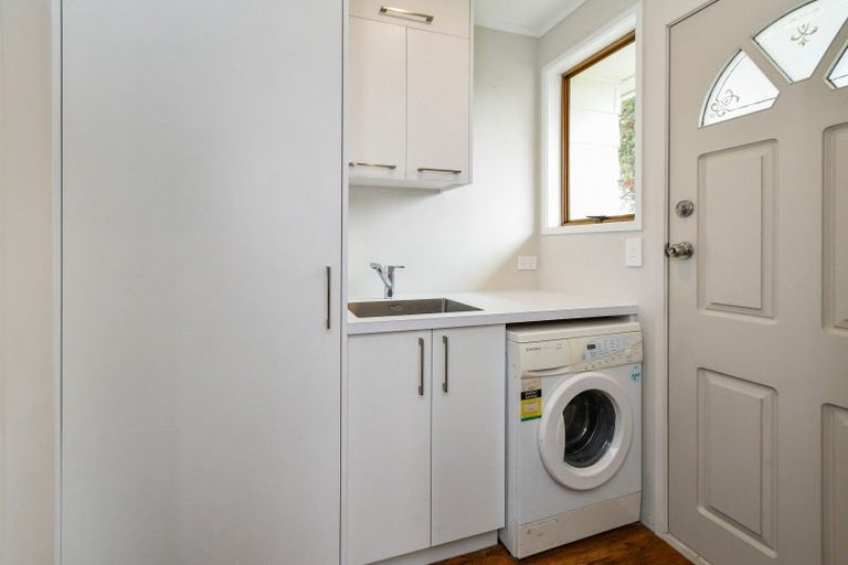 Photo of property in 20 Hyperion Drive, Randwick Park, Auckland, 2105