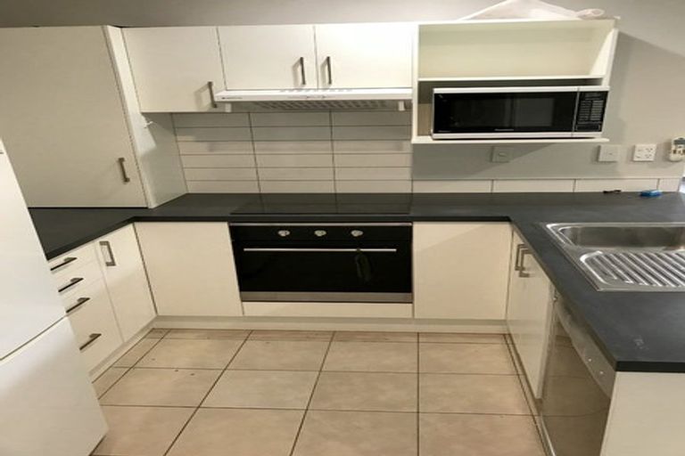 Photo of property in 5/25 Hollies Crescent, Johnsonville, Wellington, 6037