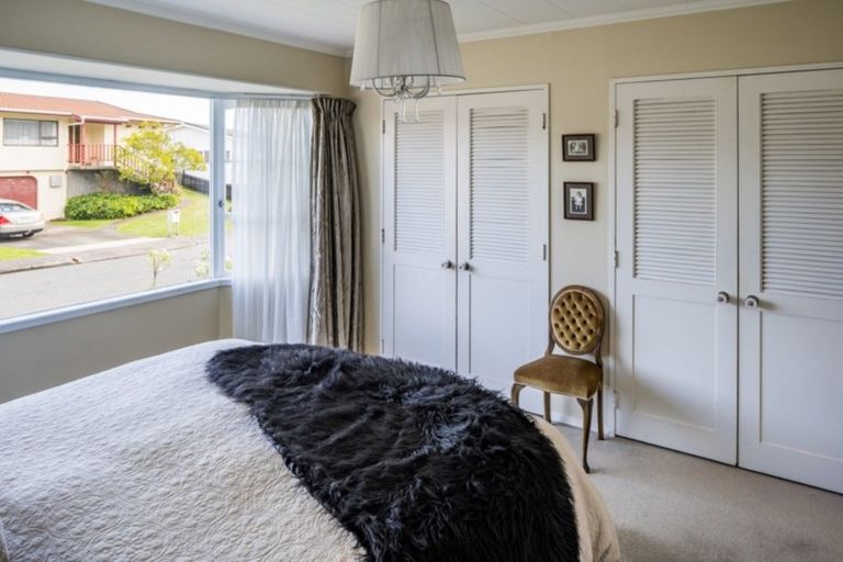 Photo of property in 4 Cassley Crescent, Papakowhai, Porirua, 5024