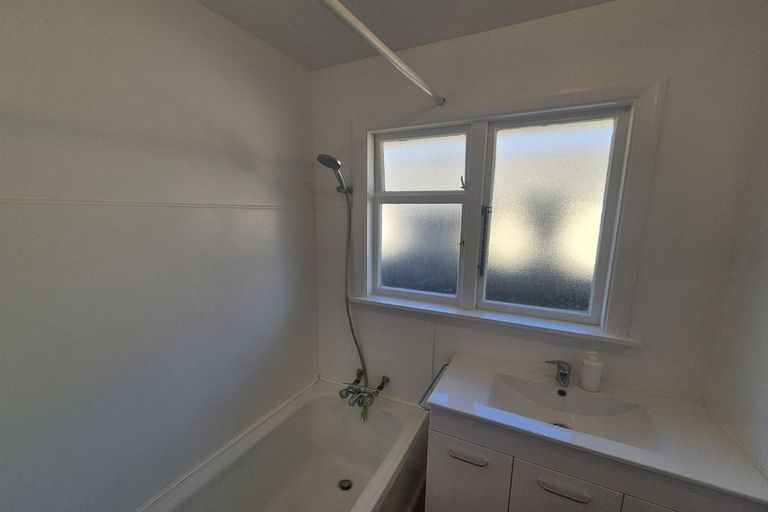 Photo of property in 42 Flemington Avenue, North New Brighton, Christchurch, 8083