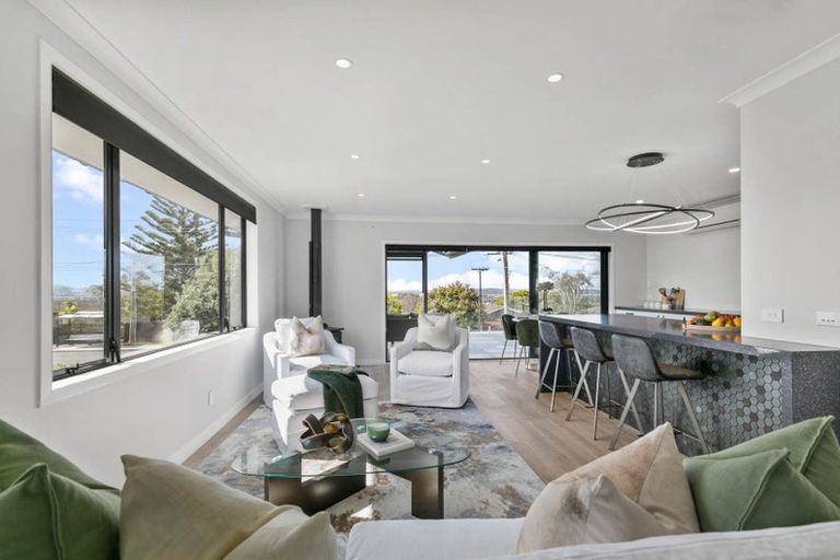 Photo of property in 2a Redwood Drive, Massey, Auckland, 0614