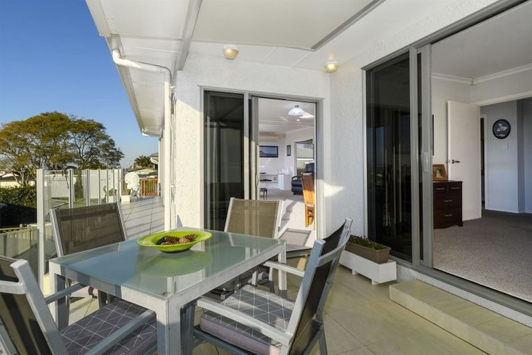 Photo of property in 8 Seaview Road, Otumoetai, Tauranga, 3110