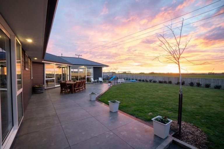 Photo of property in 31 Silicon Way, Fitzherbert, Palmerston North, 4410