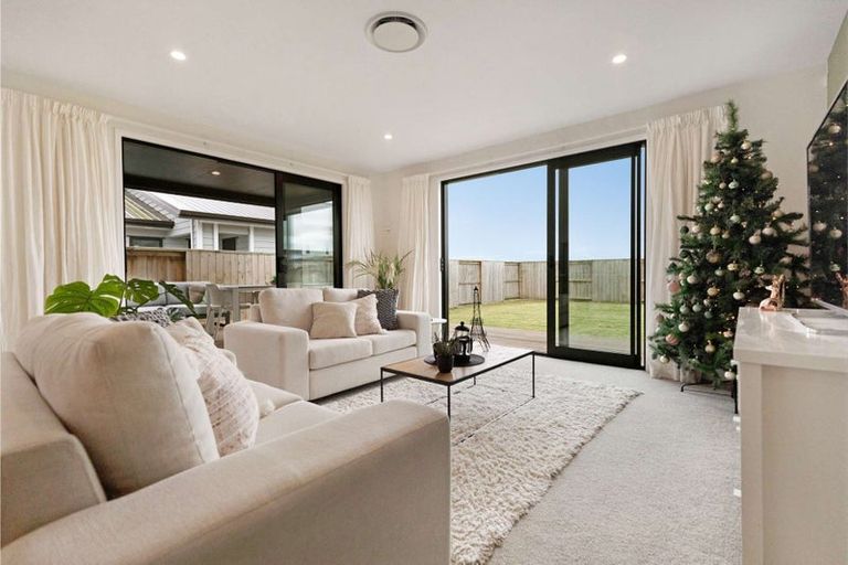 Photo of property in 18 Mcwatters Drive, Ngatea, 3503