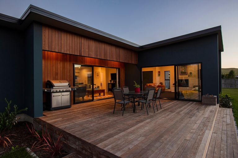 Photo of property in 8 Ferris Crescent, Wainui, Gisborne, 4010