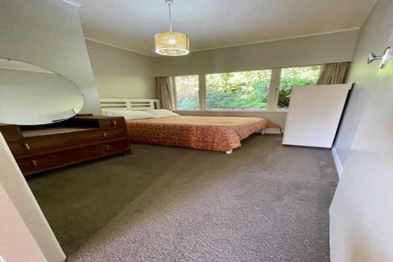 Photo of property in 114 Motuhara Road, Plimmerton, Porirua, 5026