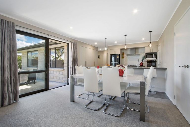 Photo of property in 3 Lakeside Terrace, Omokoroa, 3114