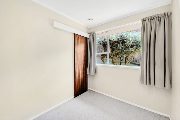 Photo of property in 1/12 Newstead Avenue, Browns Bay, Auckland, 0632