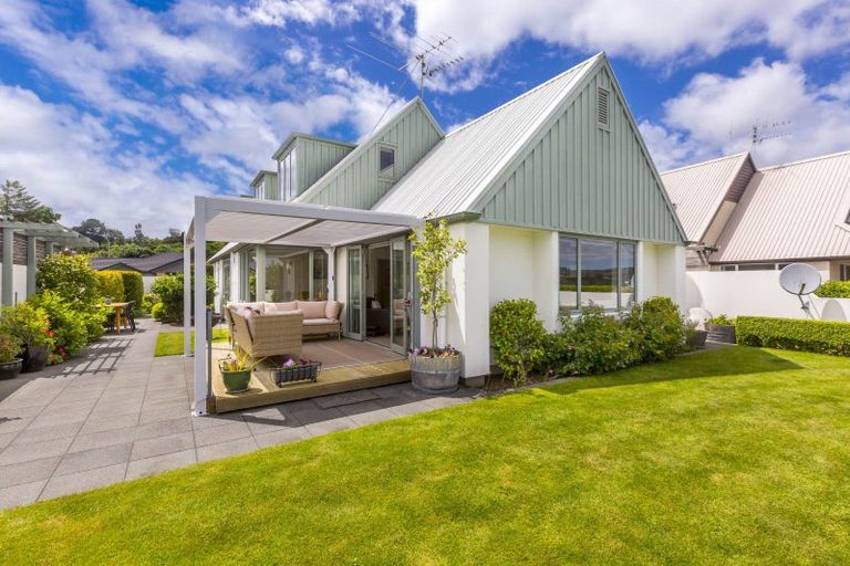 Photo of property in 2a Vernon Grove, Brown Owl, Upper Hutt, 5018