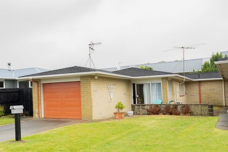 Photo of property in 18 Anthony Grove, Paraparaumu Beach, Paraparaumu, 5032